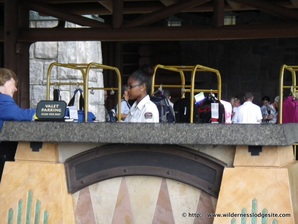 Valet Desk